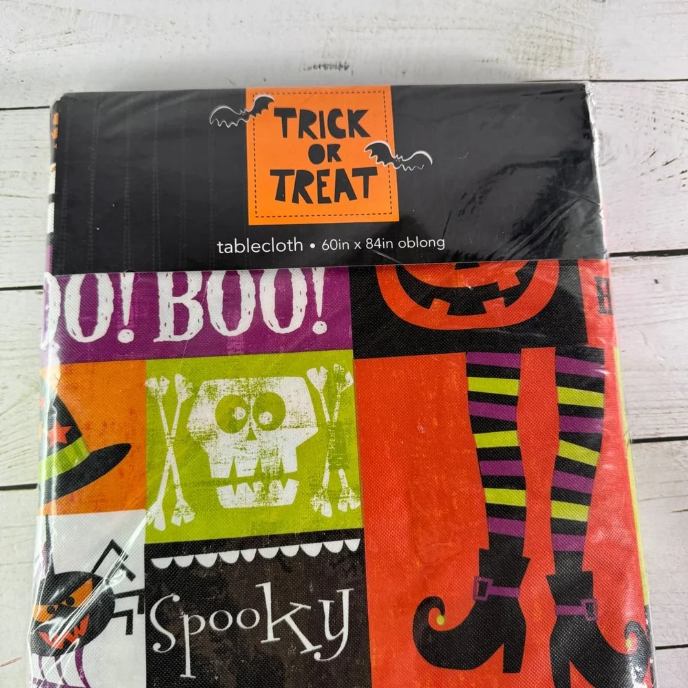 Elrene Halloween Trick or‎ Treat Patchwork Tablecloth 60x84 Flannelback PEVA